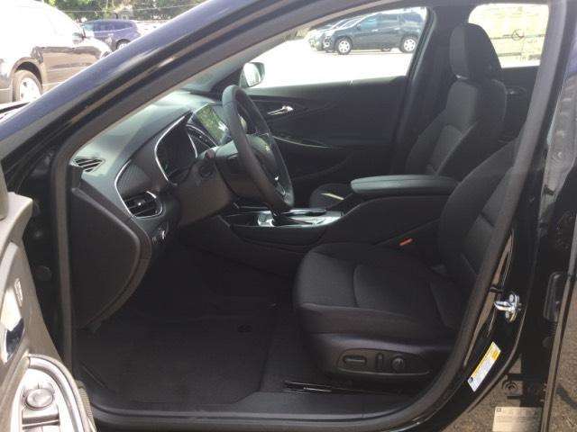 2017 Chevrolet Malibu LT 4dr Sedan